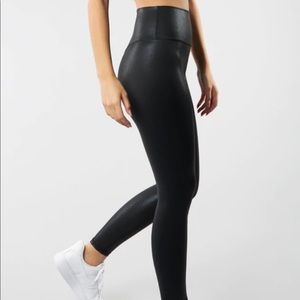 Buff bunny rebel leggings